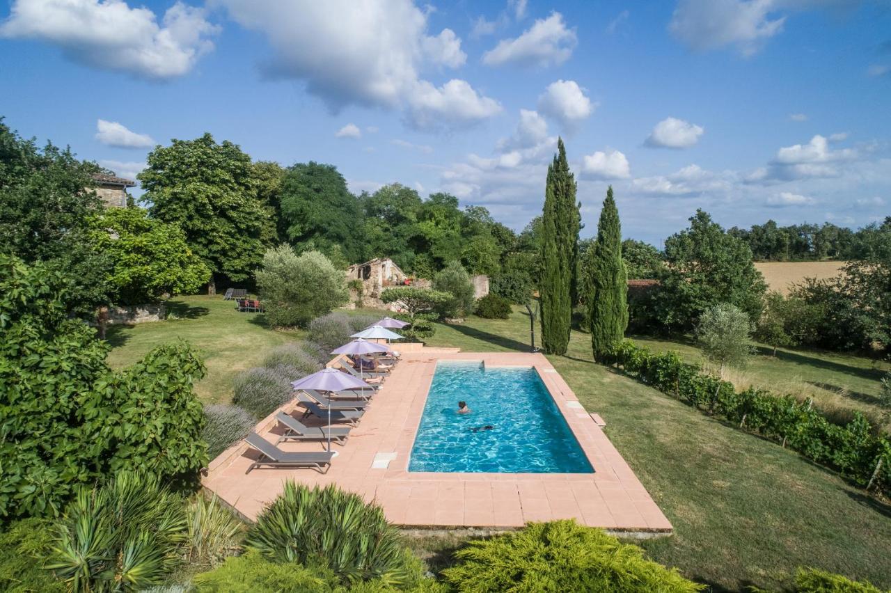 Au Mas Des Calmettes Bed & Breakfast Parisot  ภายนอก รูปภาพ