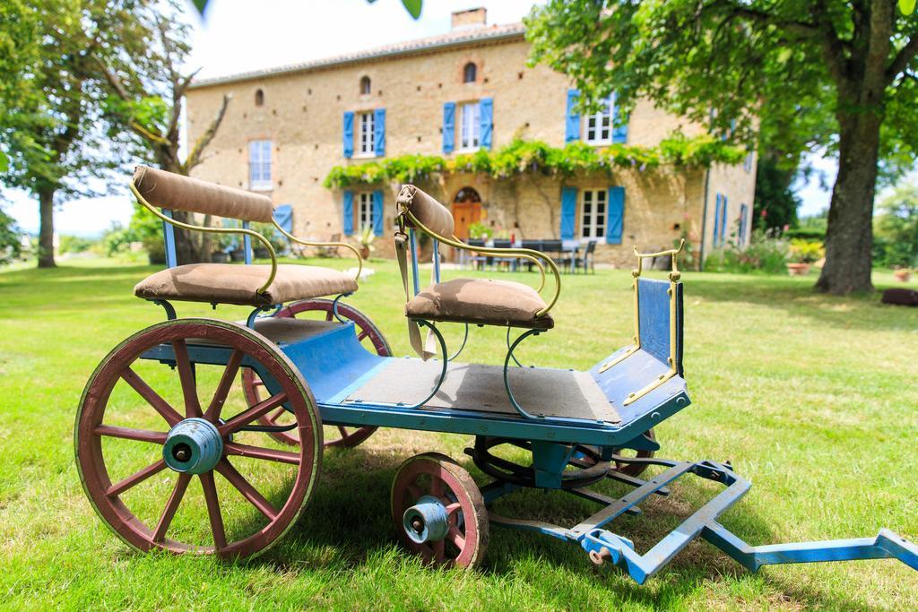 Au Mas Des Calmettes Bed & Breakfast Parisot  ภายนอก รูปภาพ