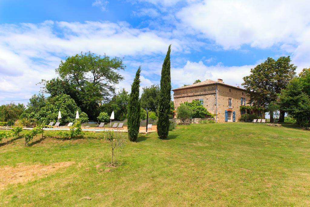 Au Mas Des Calmettes Bed & Breakfast Parisot  ภายนอก รูปภาพ
