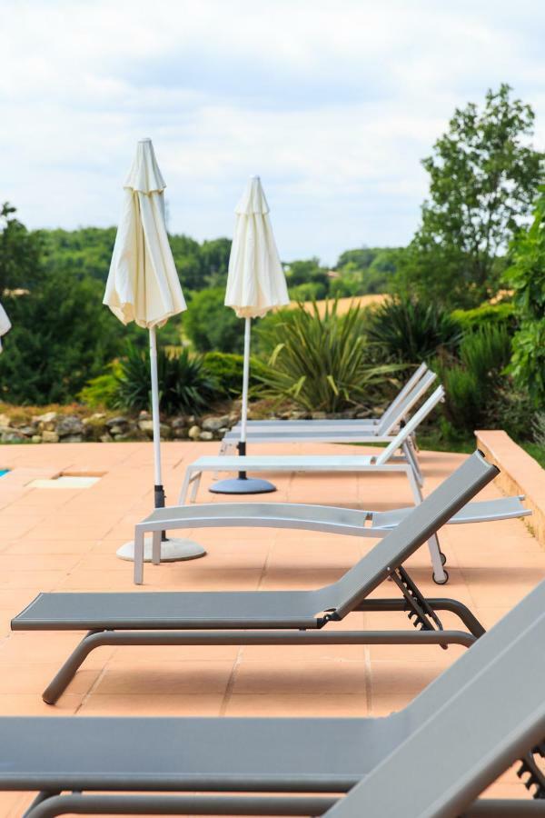 Au Mas Des Calmettes Bed & Breakfast Parisot  ภายนอก รูปภาพ
